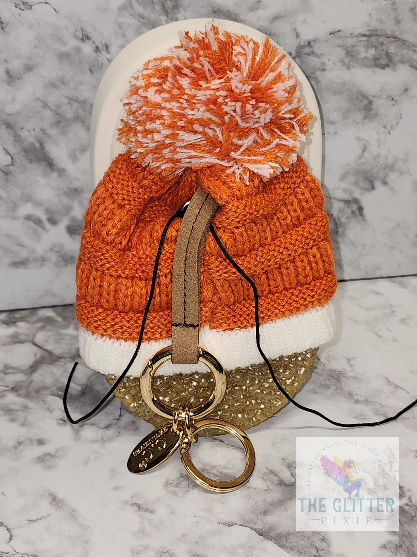 Eyelashes Freshie with Beanie Keychain in Sweater Weather Scent